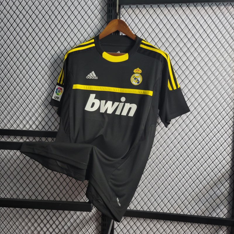 Retro 2011/12 Real Madrid Black Goalkeeper Jersey