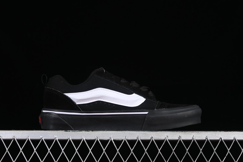 Vans Classics Knu Skool Retro Skate Shoes with Thickened Tongue and Oversized Toe - VN0009QCB9P