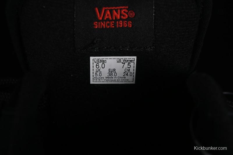 Vans Classics Knu Skool Retro Skate Shoes with Thickened Tongue and Oversized Toe - VN0009QCB9P