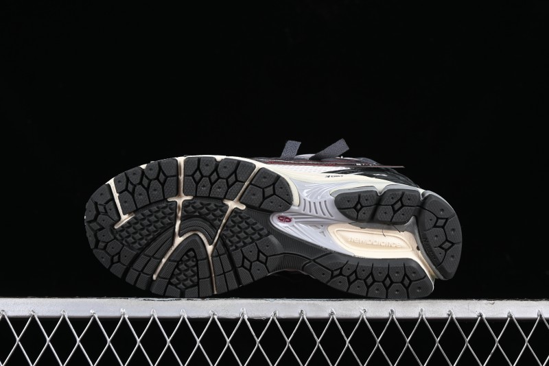 New Balance 1906 Series Retro Dad Style Casual Running Shoes - M1906AR