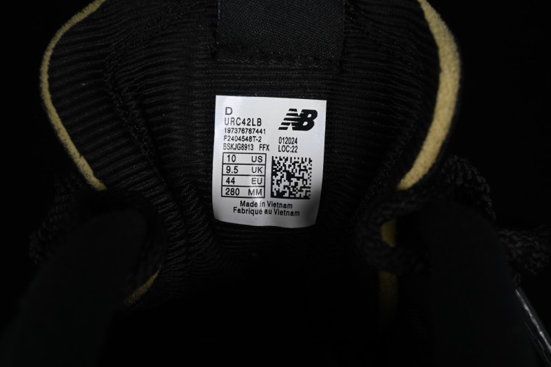 New Balance RC24 Series Retro Football-Inspired Casual Sneakers - URC42LB
