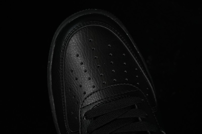 Nike Air Force 1 '07 Low Casual Sneakers with Broken Swoosh Design - HF9096-001