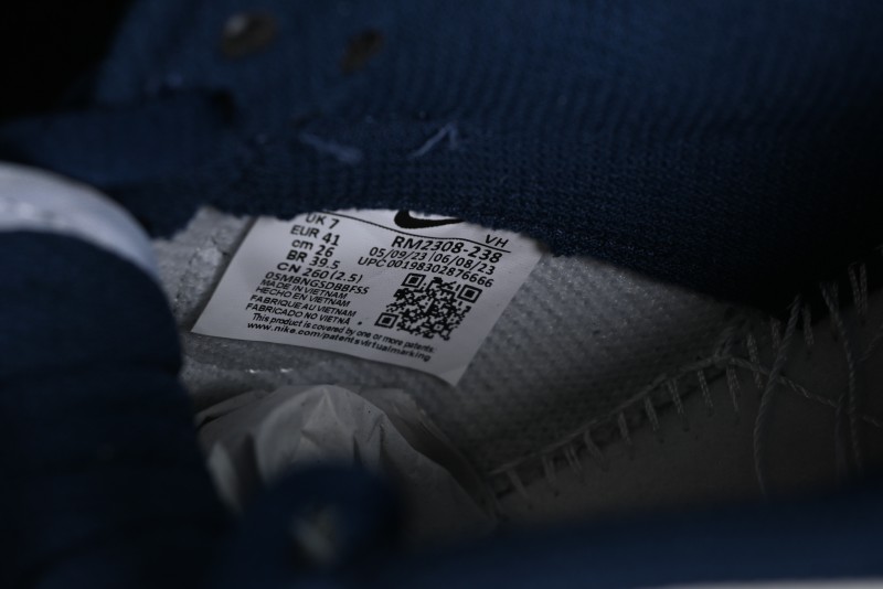 Nike Supreme x SB Dunk Low Collaboration Dark Blue Colorway Low-Top Casual Skate Shoes - RM2308-238