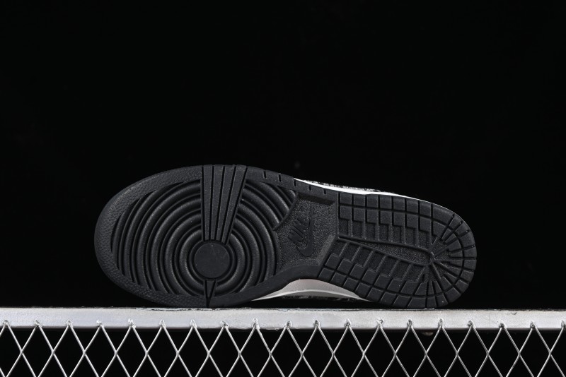 Nike SB Dunk Low LV Collaboration - Black Denim Anniversary High-End Custom Low-Top Casual Skate Shoes - XB3802-351