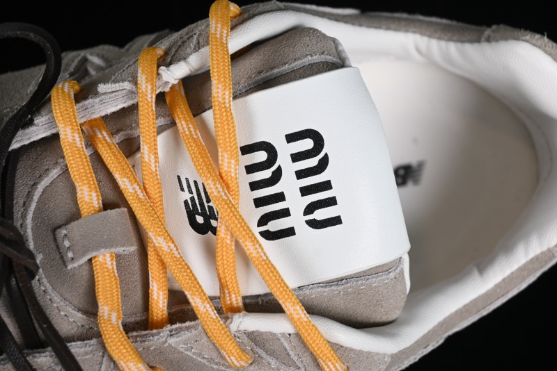 MiuMiu x New Balance 530 Low-Top Classic Retro Casual Running Shoes - AJD4