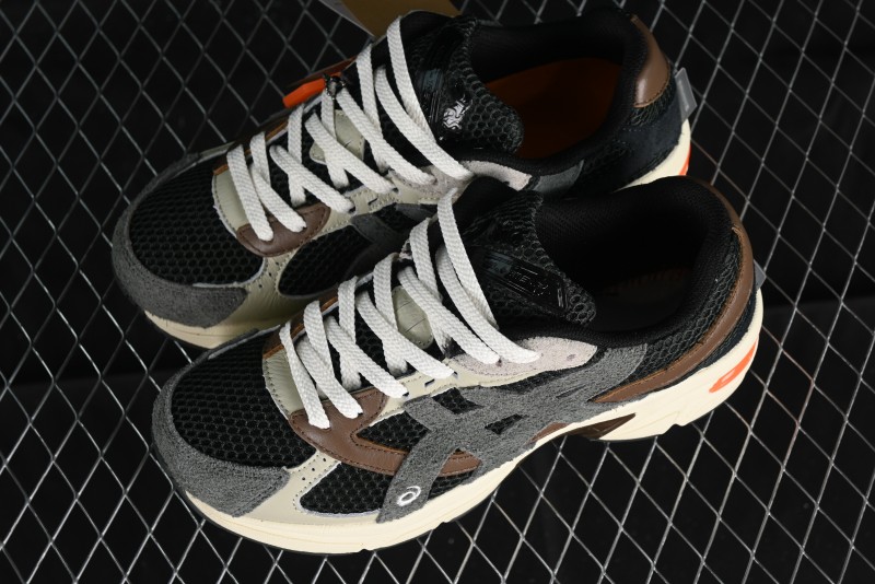 Asics Tiger GEL-1130 Low-Top Retro Running Shoes with GEL Cushioning and Durable Outsole - 1201A924-300