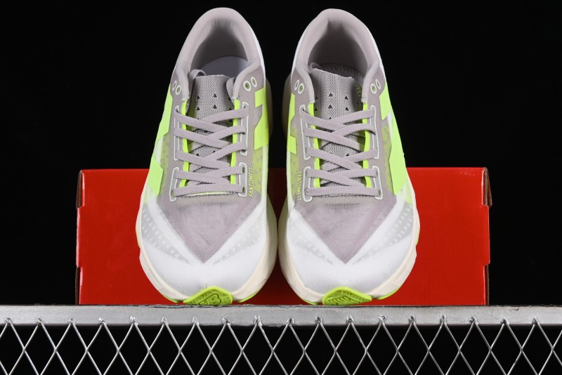 New Balance FuelCell Rebel V4 Low-Top Anti-Slip Wear-Resistant Versatile Casual Running Shoes - MFCXLUM