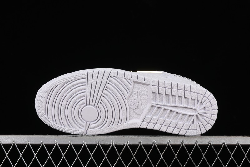 Nike Air Jordan 1 Low Method of Make Casual Sneakers in White Gold - FN5032-100