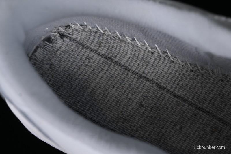 Vans Hylane Series Retro Sneakers with Iconic Side Stripes - VN000D1J689