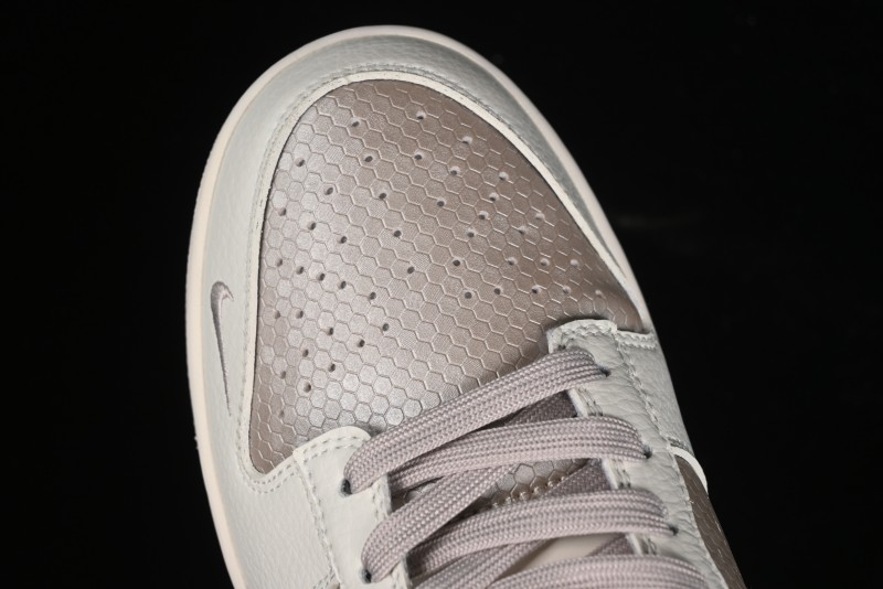 Nike SB Dunk Low Hermes Collaboration - Snake Print Brown Swoosh Low Top Casual Skate Shoes - XD6188-040