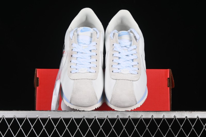 Nike Classic Cortez Leather Retro Running Shoes - HF6410-101