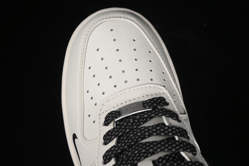 Nike Air Force 1 '07 Low Supreme Collaboration - White Black - XZ3368-001