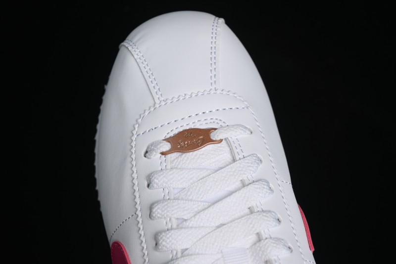 Nike Classic Cortez Leather Retro Running Shoes - 904764-109