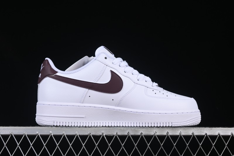 Nike Air Force 1 '07 Low Casual Sneakers with Full-Length Air Cushion - FJ4146-112
