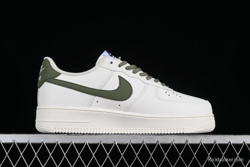 Nike Air Force 1 '07 Low Casual Sneakers in White Green Colorway - CQ5059-110