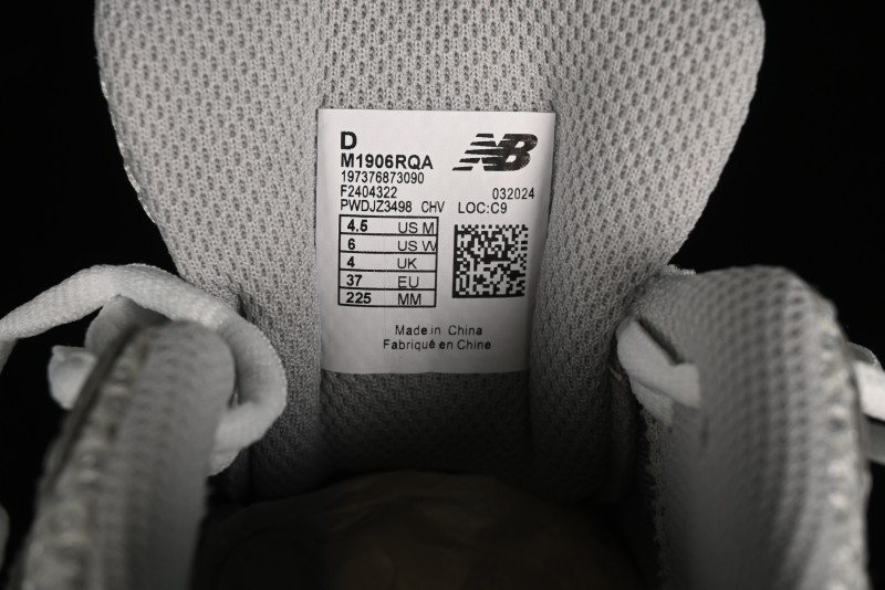 New Balance 1906 Series Retro Dad Style Casual Running Shoes - M1906RQA