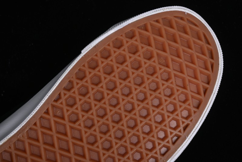 Vans Style 36 LX Low-Top Retro Skate Shoes with Enhanced Comfort - VN0A4BVEBPB