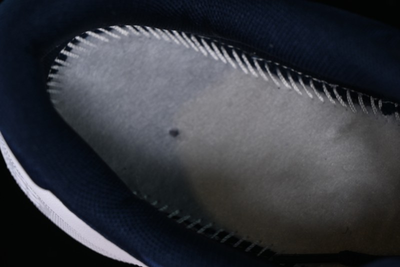 Nike Revolution 7 Wide Low-Top Running Shoes with Breathable Mesh and Durable Cushioning - FB2207-400
