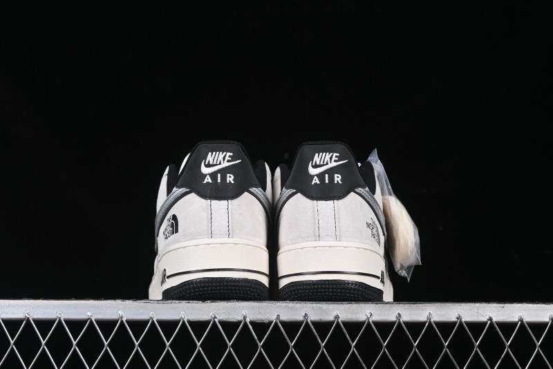 Nike Air Force 1'07 Low The North Face Collaboration - Grey Black Reflective Swoosh Casual Sneakers - DM6688-007