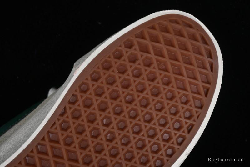 Vans Classics Knu Skool Retro Sneakers with Enlarged Toe and Thickened Tongue - VN009QCBDS