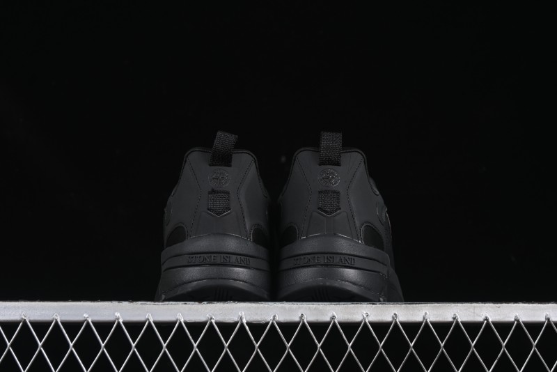 Stone Island Grime Panelled Low-Top Lifestyle Sneakers in Dark Brown - 79FWS0303