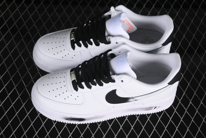 Nike Air Force 1 '07 Low Casual Sneakers in White-Black Gradient with Full-Length Air Cushion - ZH0316-078