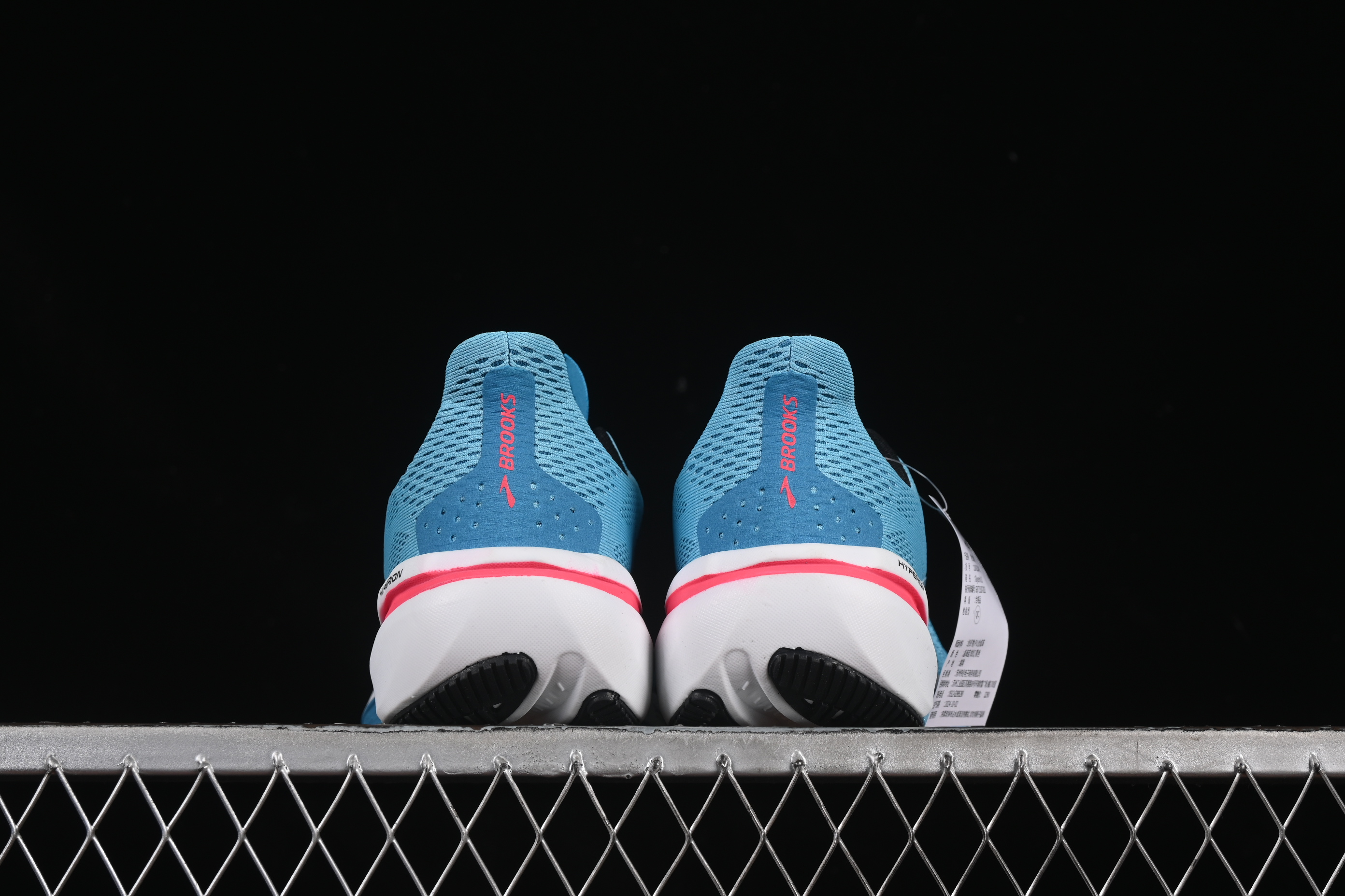 Brooks Hyperion 2 Low-Cut Breathable Lightweight Running Shoes with DNA LOFT V2 Cushioning - 1104321D441