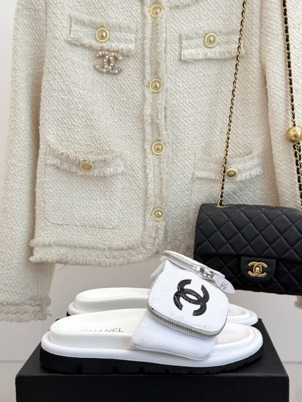 2025 CHANEL White Canvas Slippers KFY00220