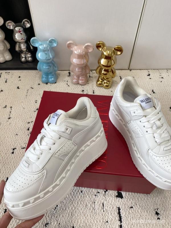 2025 Women Valentino White Leather Platform Sneakers LY00340