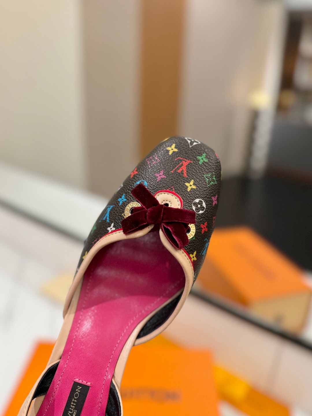 2025 Women Louis Vuitton Multicolor Black Leather Slingback Kitten Heel KFY00310