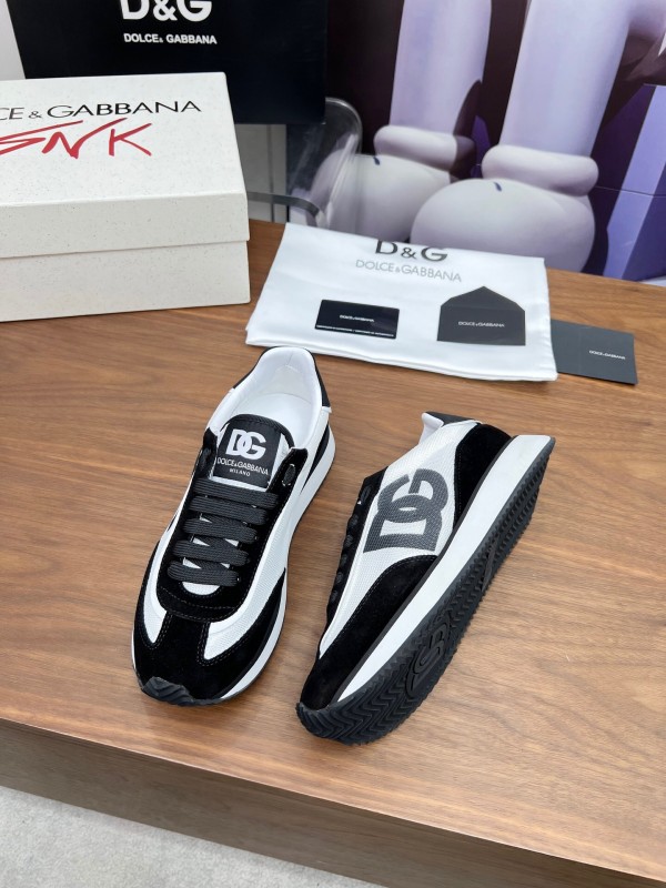 2025 Unisex Dolce & Gabbana Black White Mesh Suede Sneakers LY00300