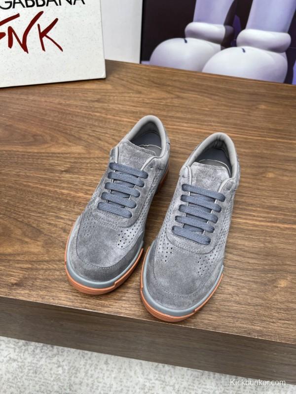 2025 Men Dolce & Gabbana Gray Suede Casual Sneakers LY00280