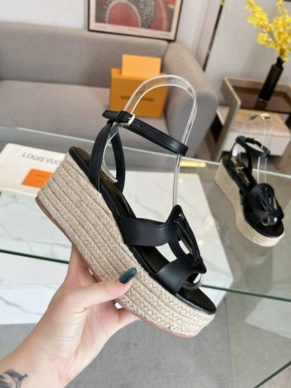 2025 Women Louis Vuitton Black Leather Espadrilles Sandals MJ00280