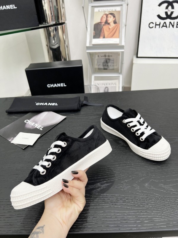 2025 Women Chanel Black Canvas Sneakers LY00230