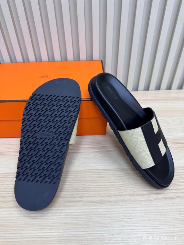 2025 Slippers Hermès Black Beige Leather Slides