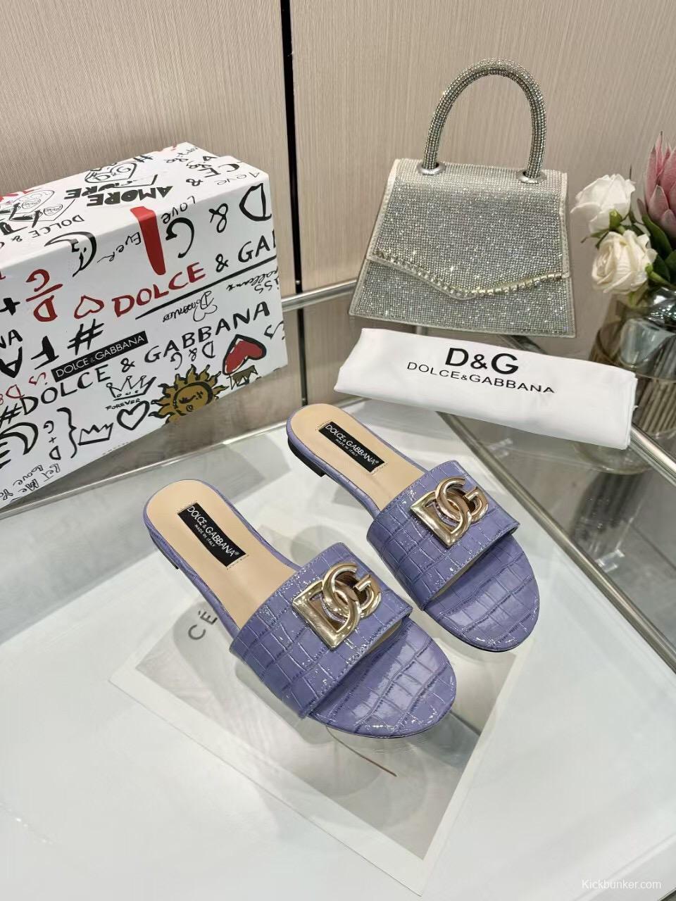 2025 Women Dolce & Gabbana Purple Leather Slippers LY00190
