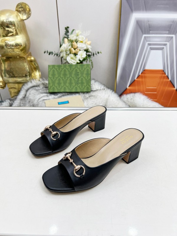 2025 Women Gucci Black Leather Mules Classic Buckle MJ00180