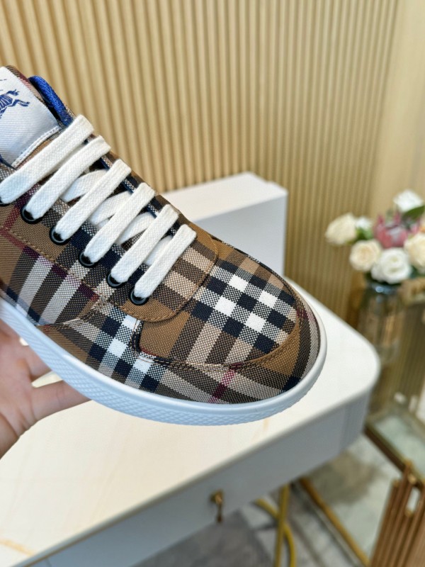 2024 Men Burberry Brown Black White Canvas Casual Sneakers MJ00320