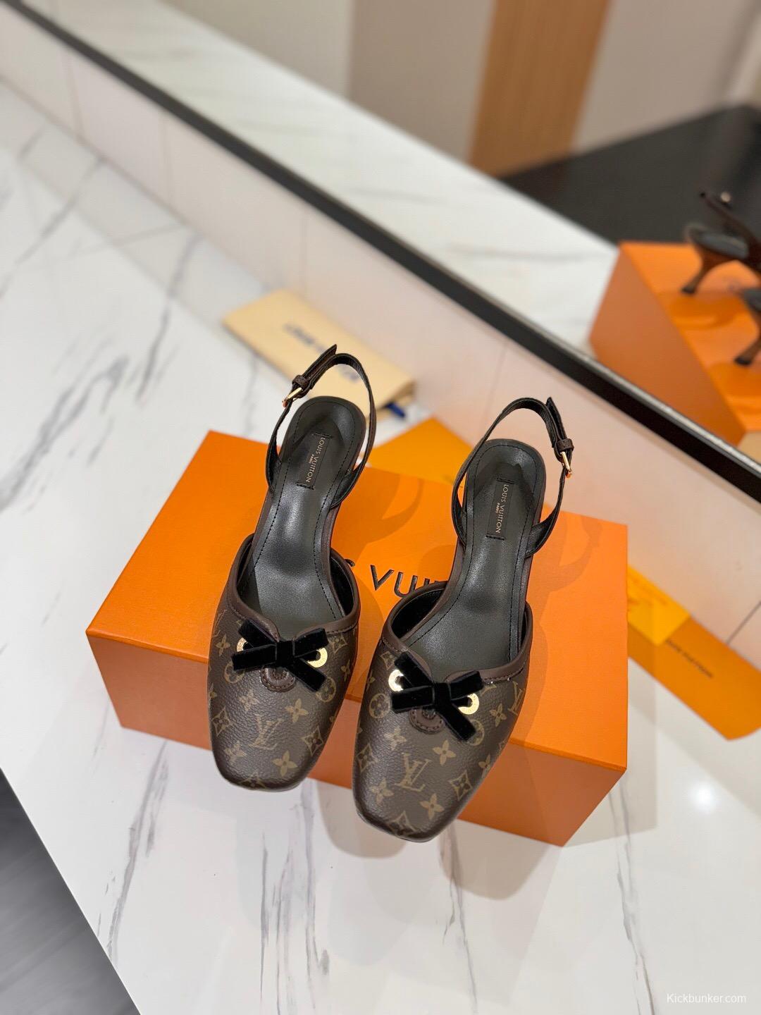 2025 Women Louis Vuitton Brown Monogram Leather Slingback Sandals KFY00310