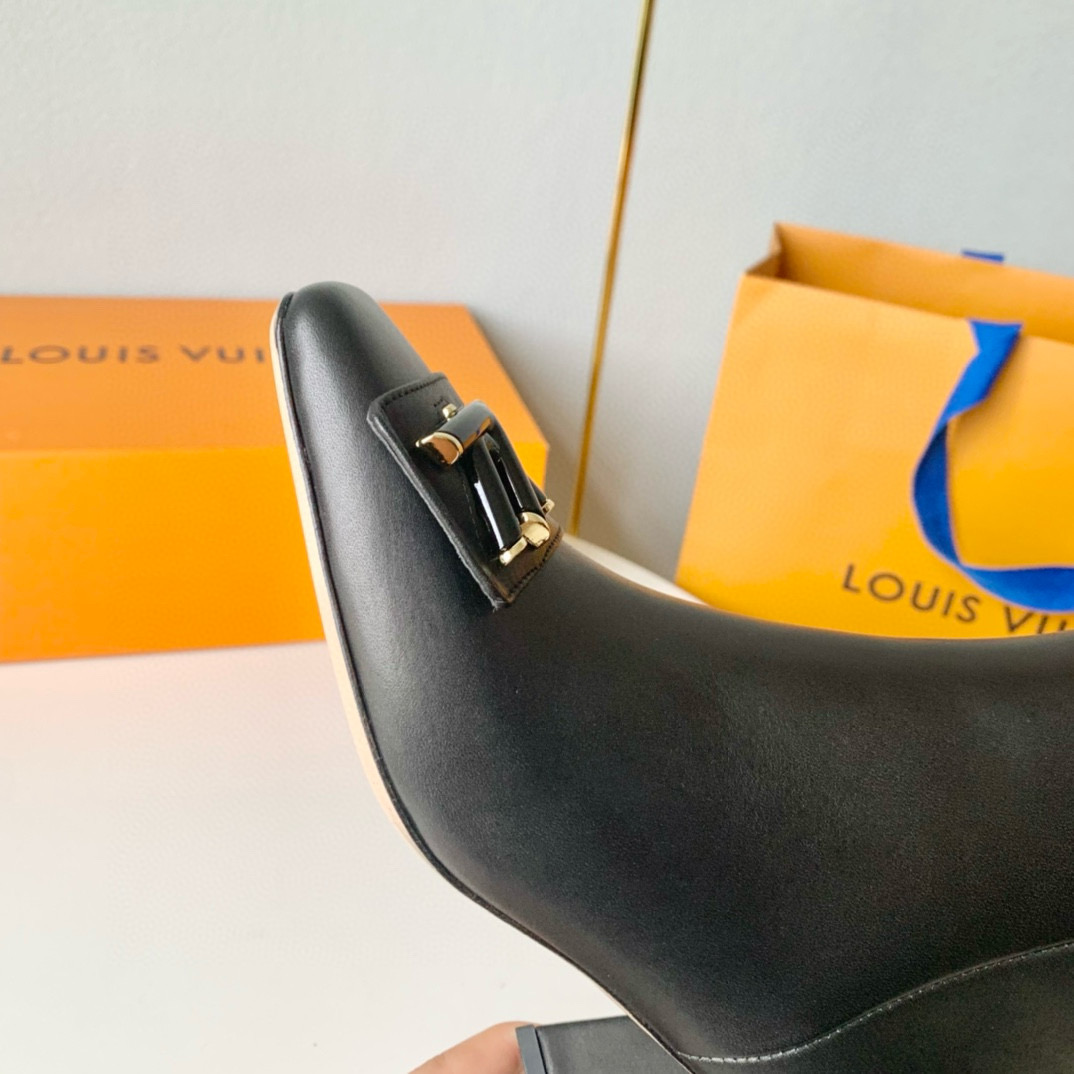2024 Women Louis Vuitton Black Leather Ankle Boots Block Heel MJ00420