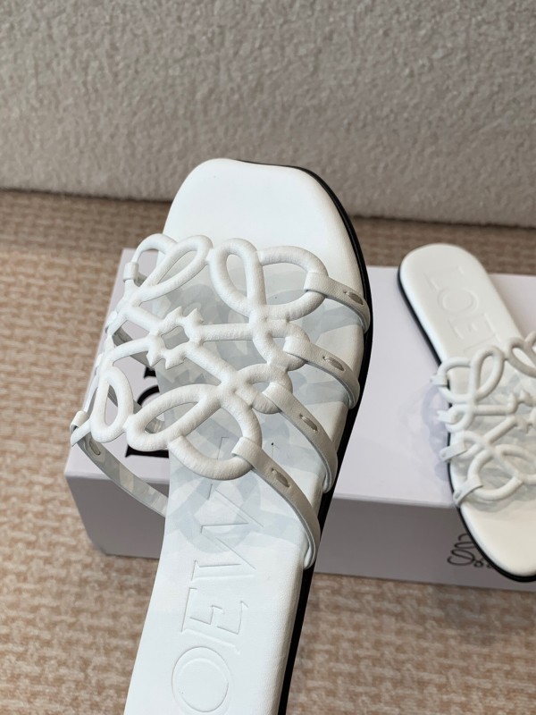 2025 Loewe White Leather Slippers