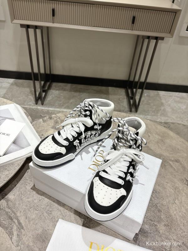 2025 Women Dior Black White Leather Sneakers KFY00340