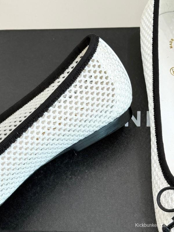 2025 Women Chanel White Black Leather Mesh Ballet Flats KFY00260