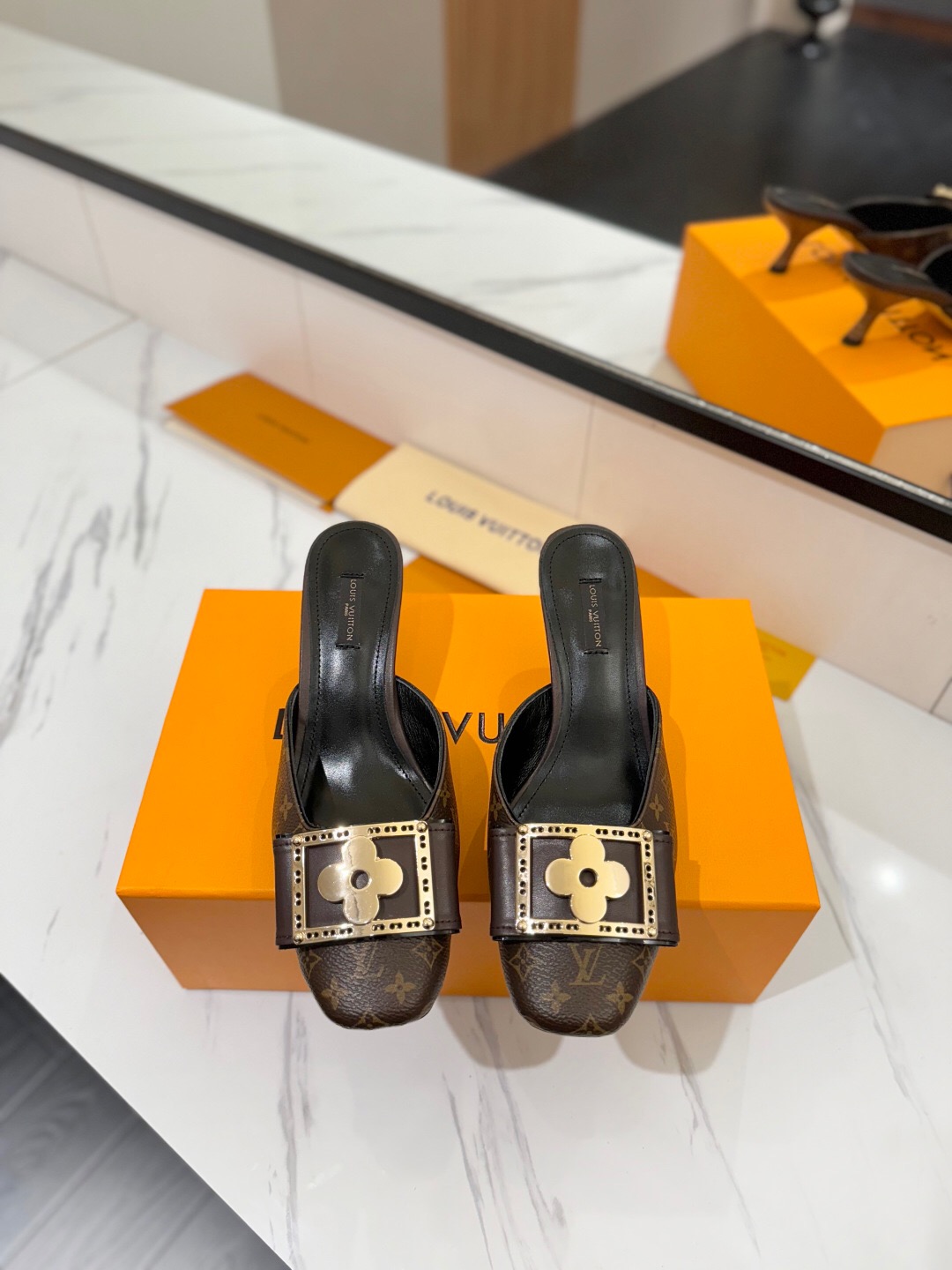 2025 Women Louis Vuitton Brown Leather Mules KFY00320