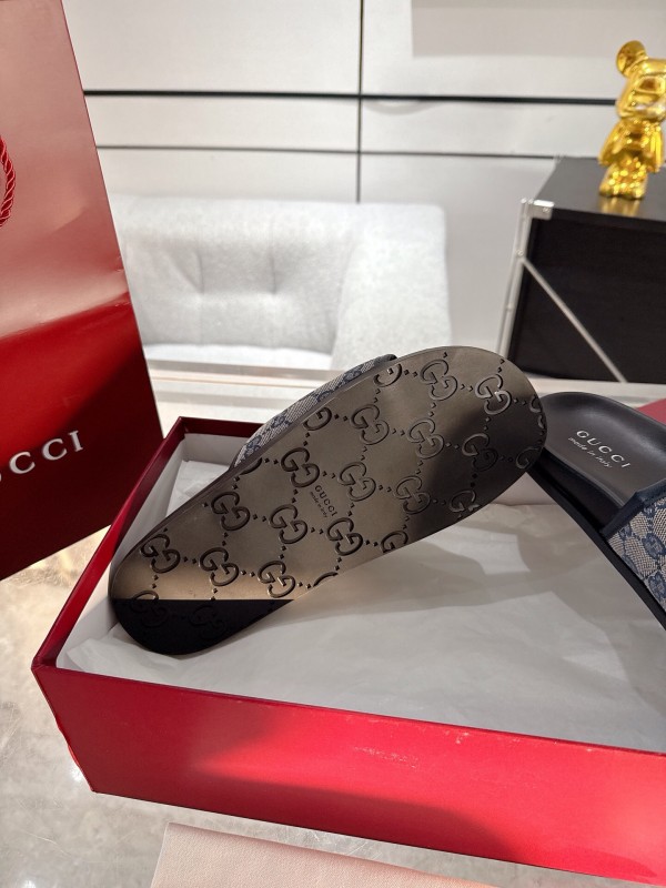 2025 Unisex Gucci Black Grey Fabric Slippers Double G Embossed AS00240