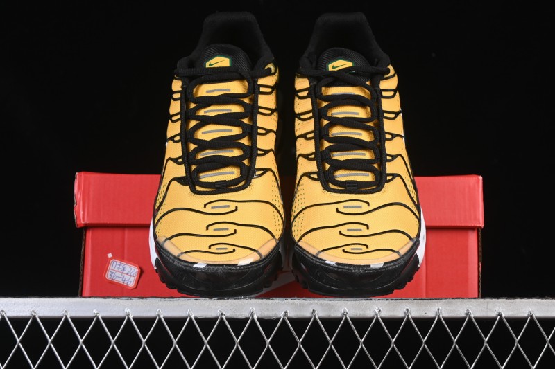 Nike Air Max Plus Retro Running Shoes with Air Cushion Technology - IB7671-700
