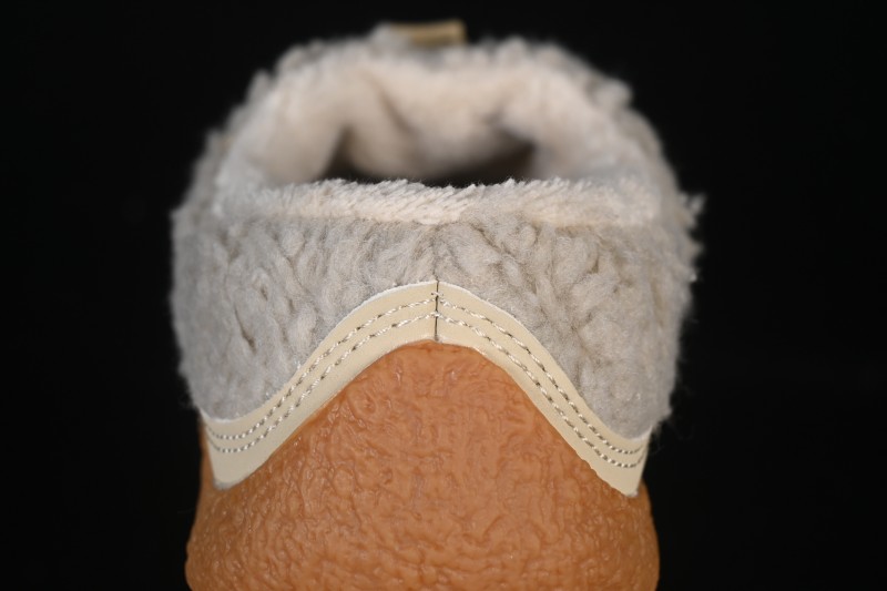 Keen Howser III Slide Winter Fluffy Casual Lifestyle Shoes - 1026651