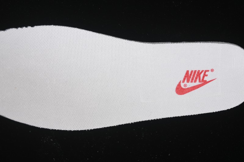Nike SB Dunk Low Supreme Collaboration Off-White Red Swoosh Low-Top Casual Skate Shoes - CS1688-109