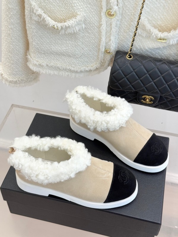 Chanel 2025/SS Double C Color-Block Shearling Snow Boots - KFY00270