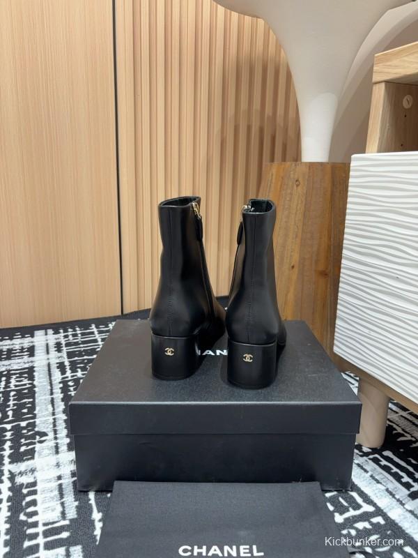 Chanel 2025/SS Patent Leather Block Heel Elastic Ankle Boots - LY00350